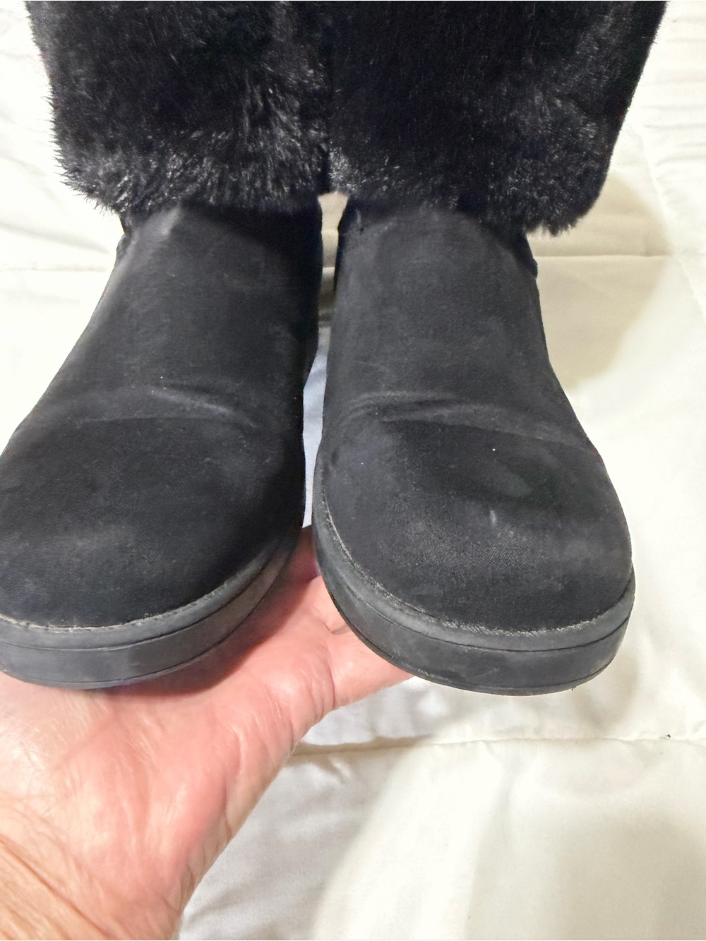 GBG Los Angeles Black Faux-Fur Winter Ankle Boots - Picture 2 of 9